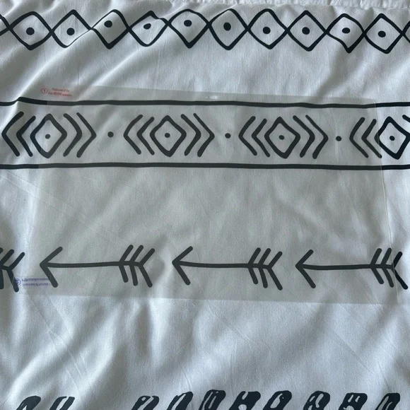 NWOT MacBook Pro Hard Case w/ Extra Accessories - Picture 4 of 5